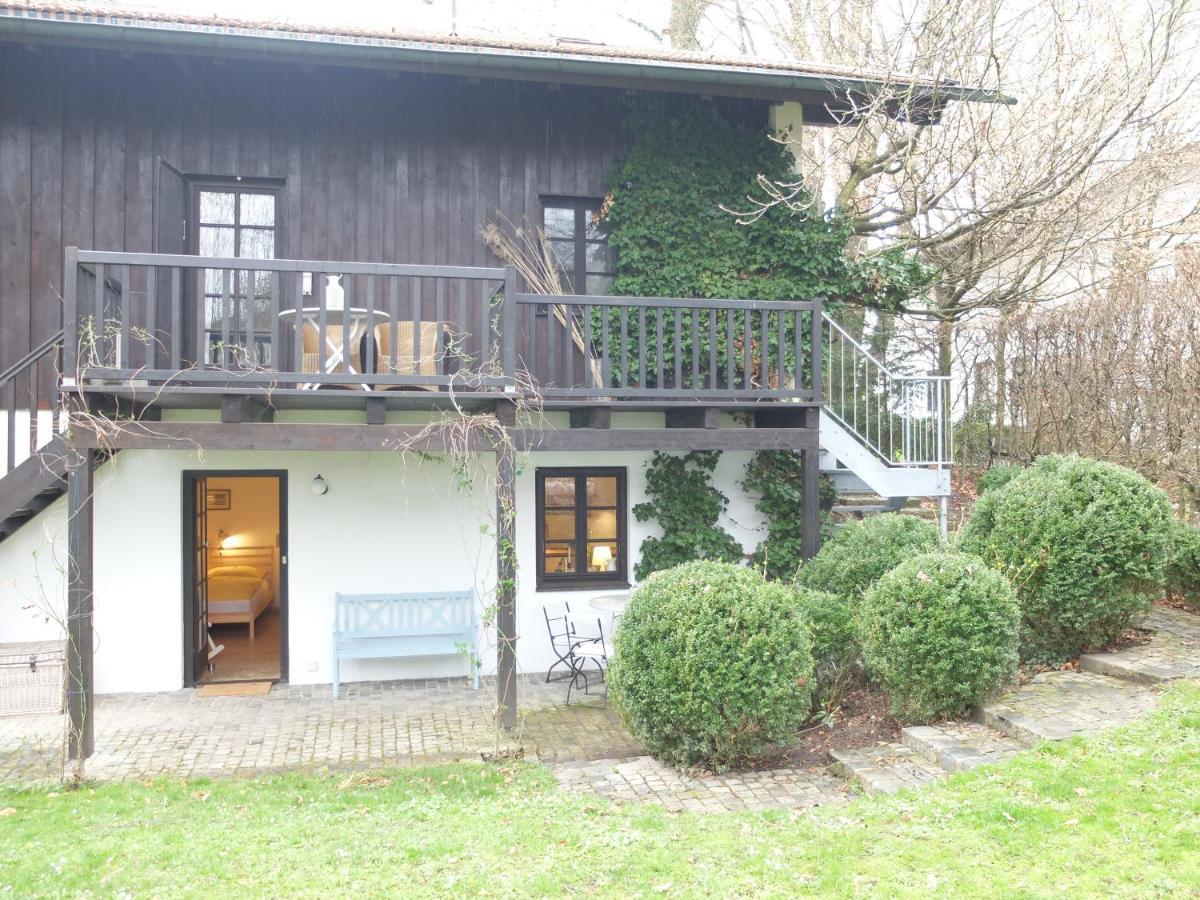 Gartenstudio-Apartment Tausendfreund - Adults Only - Am Chiemsee ブライトブルン・アム・キームゼー エクステリア 写真