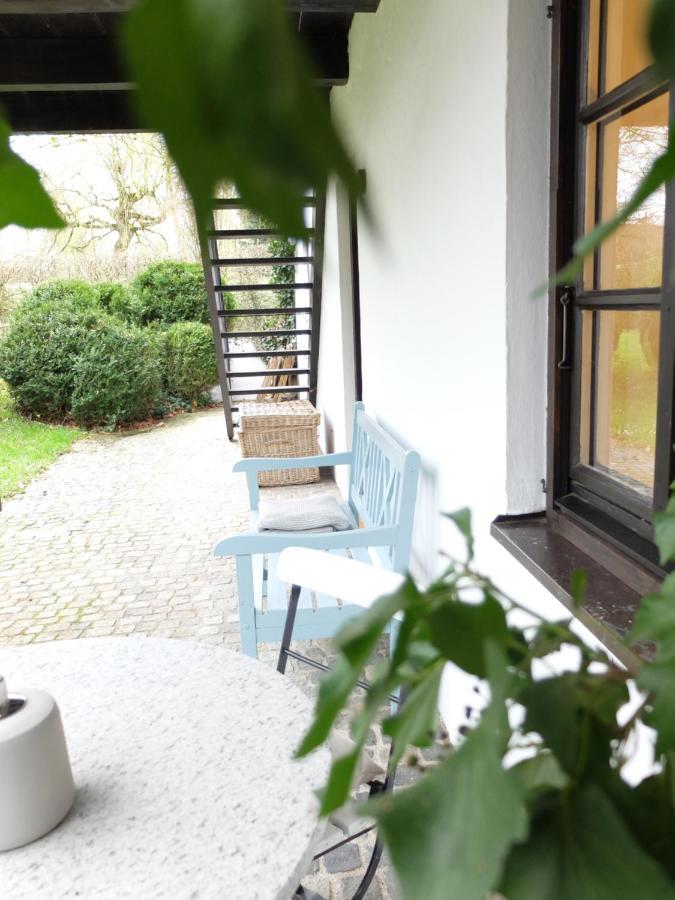 Gartenstudio-Apartment Tausendfreund - Adults Only - Am Chiemsee ブライトブルン・アム・キームゼー エクステリア 写真