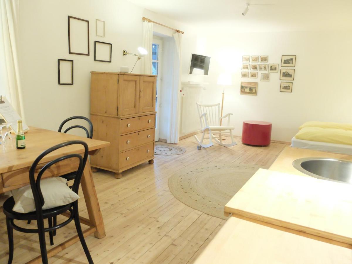 Gartenstudio-Apartment Tausendfreund - Adults Only - Am Chiemsee ブライトブルン・アム・キームゼー エクステリア 写真